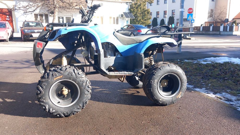 ATV 250 cc- 4x2wD -utilizat