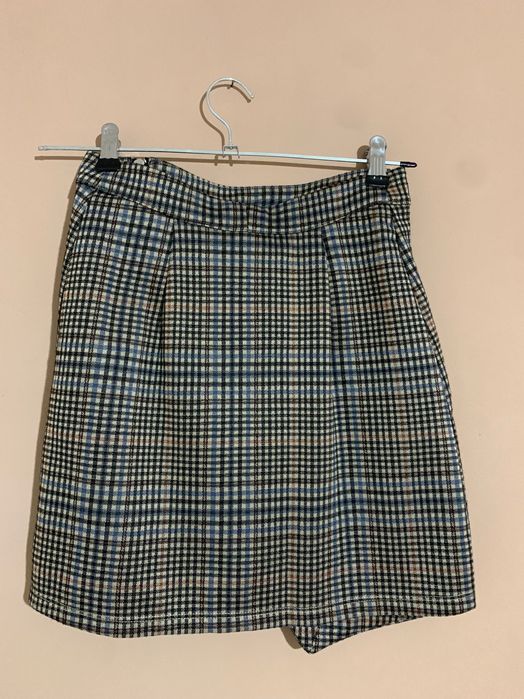 Карирана къса пола