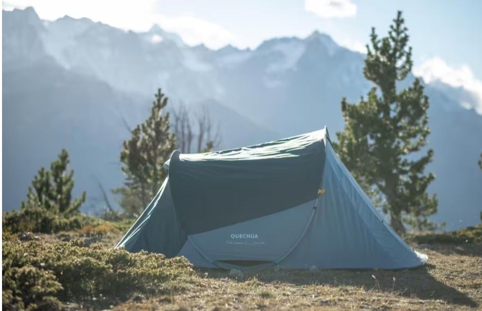 Cort camping. Se face singur in 2 secunde