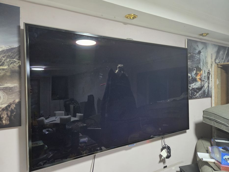 Vând Tv Samsung UE65ES8000