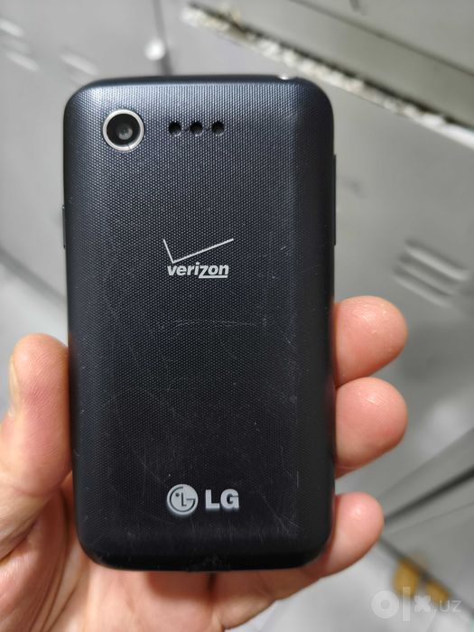 Смартфон LG Optimus Exceed 2 (VS450PP)