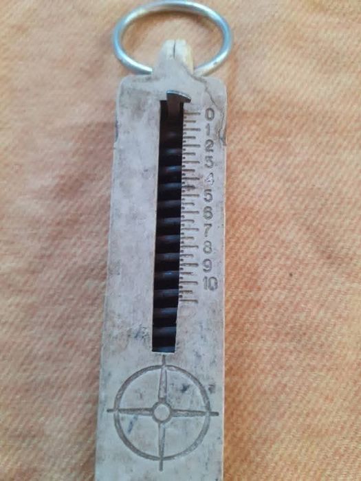 Cântar model vechi.