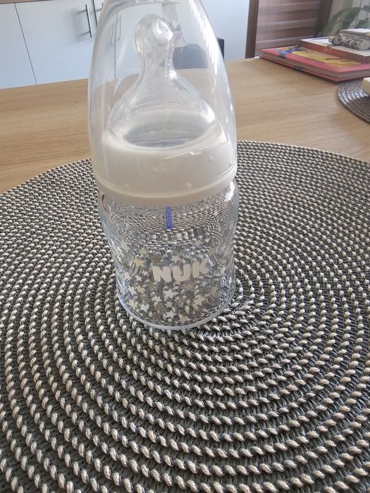 Стъклени шишета Nuk