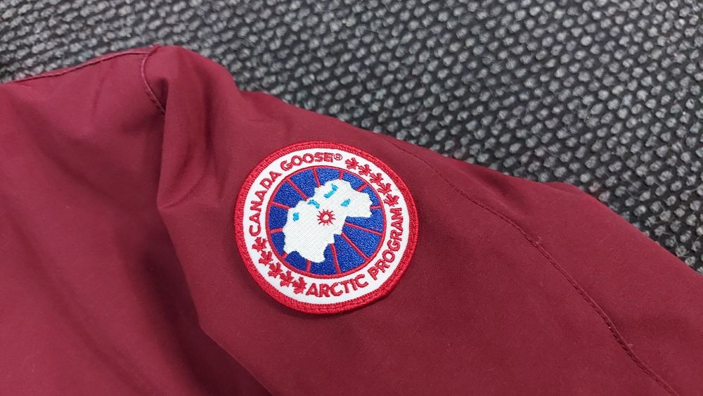Canada goose яке M оригинално дамско