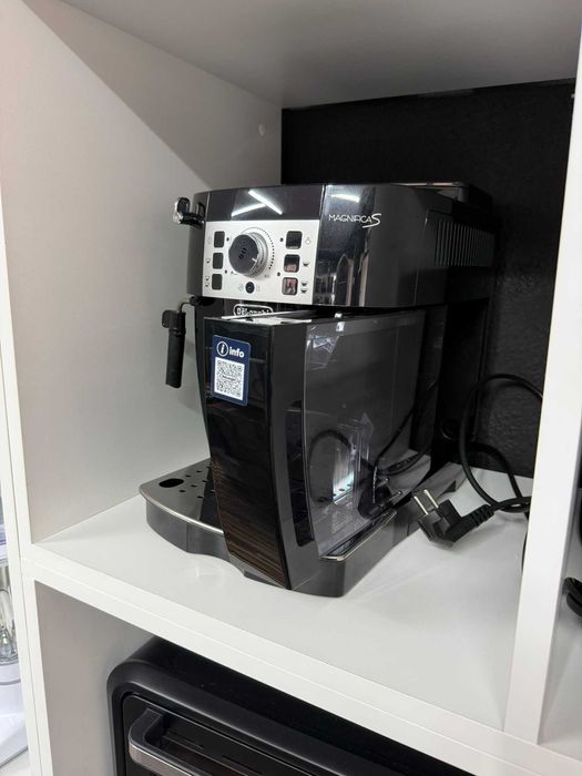 Espressor Delonghi Magnifica S GARANTIE 12 luni