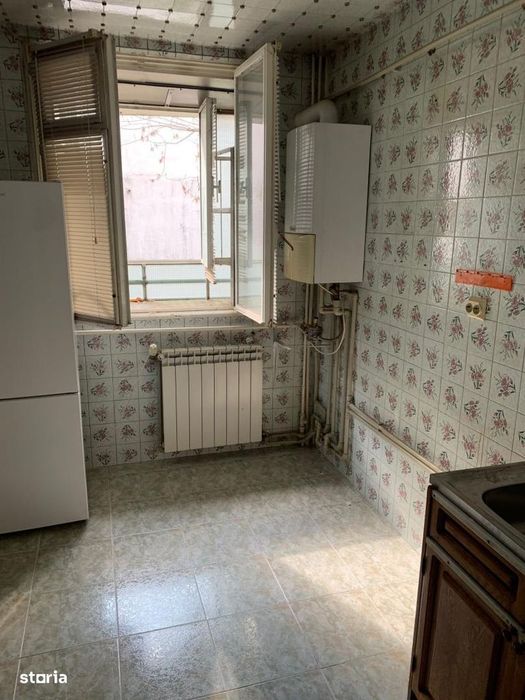 3 Camere decomandat - Centrala-Drumul Taberei - Lovinescu