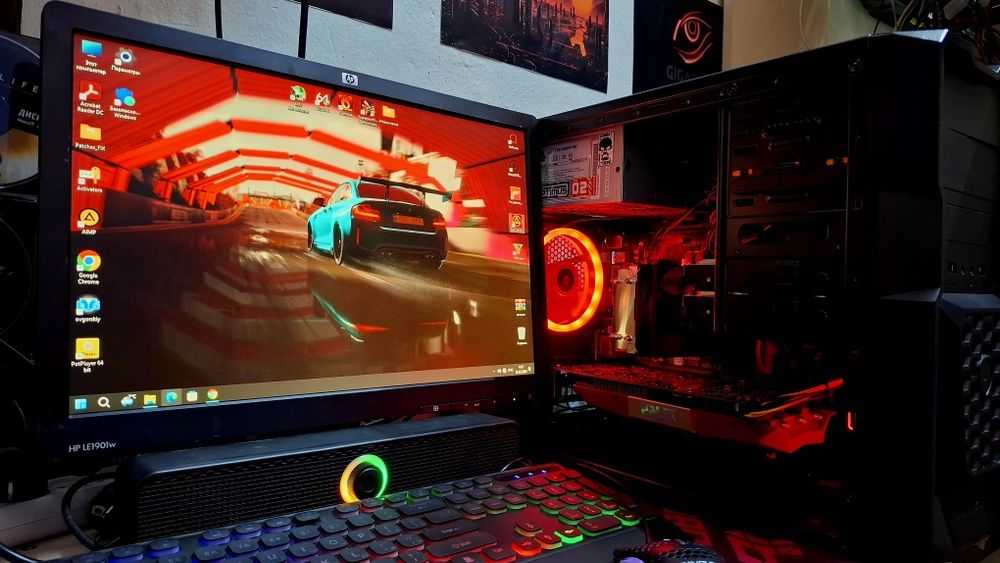 Продам компьютер в полном комплекте