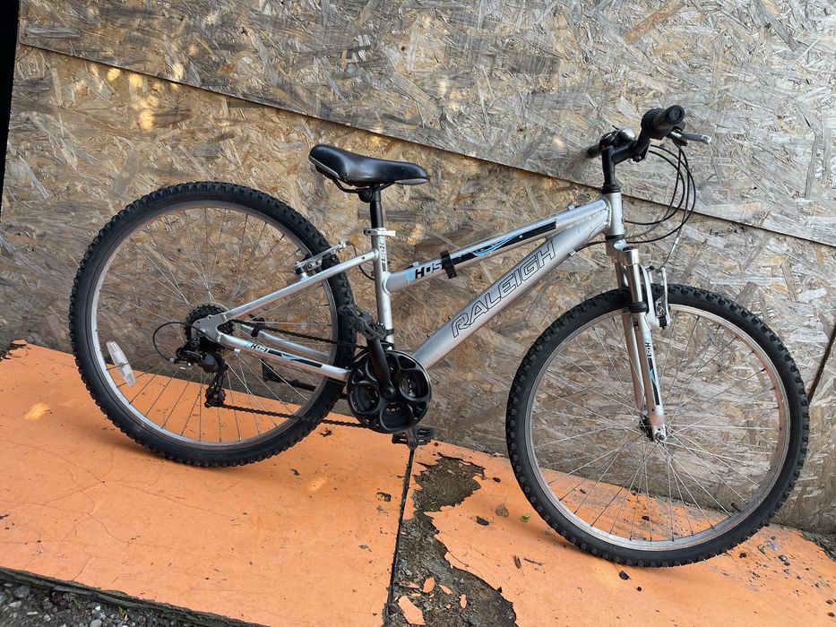 Bicicleta raleigh cadru aluminiu roti 26”