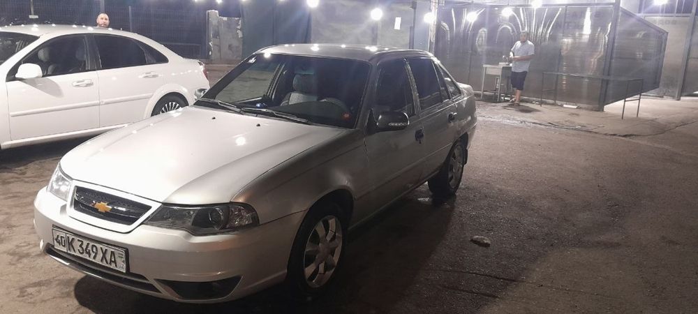 Chevrolet Nexia 2 серебристый