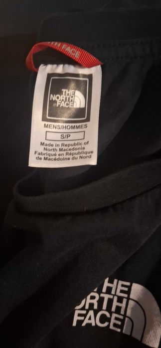 Тениска с дълъг ръкав на North Face