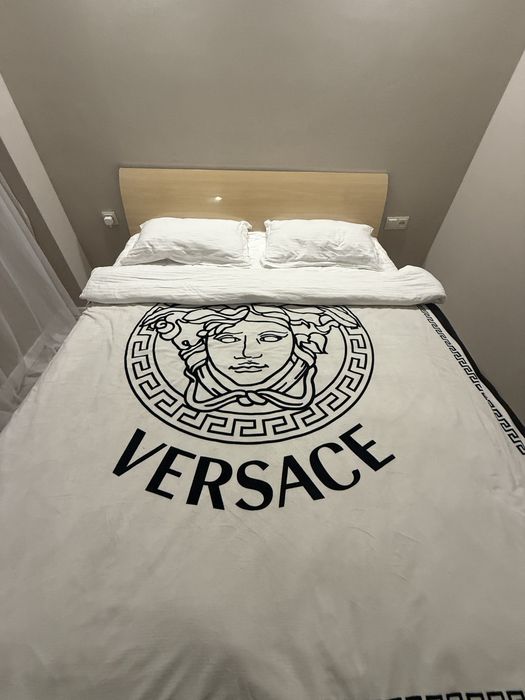 Двухспальная кровать