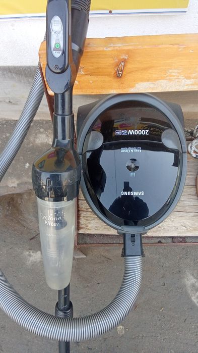 Самсунг пилесос .