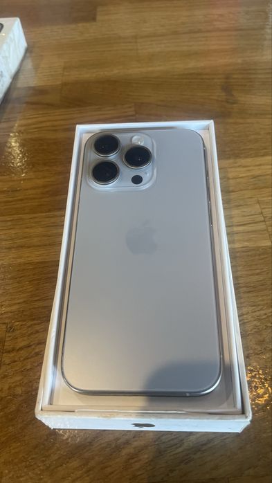 Iphoen 15 Pro Max 256 gb 86