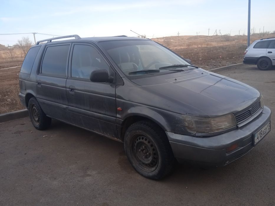 Mitsubishi Space wagon