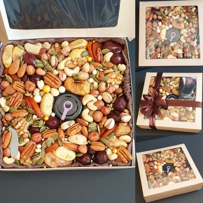 Подарки коллегам на 8 марта