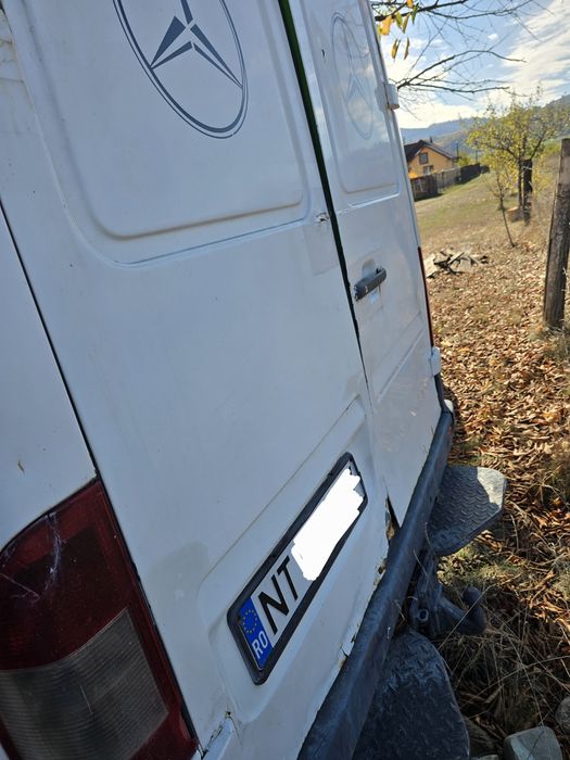Vând Mercedez Spriner
