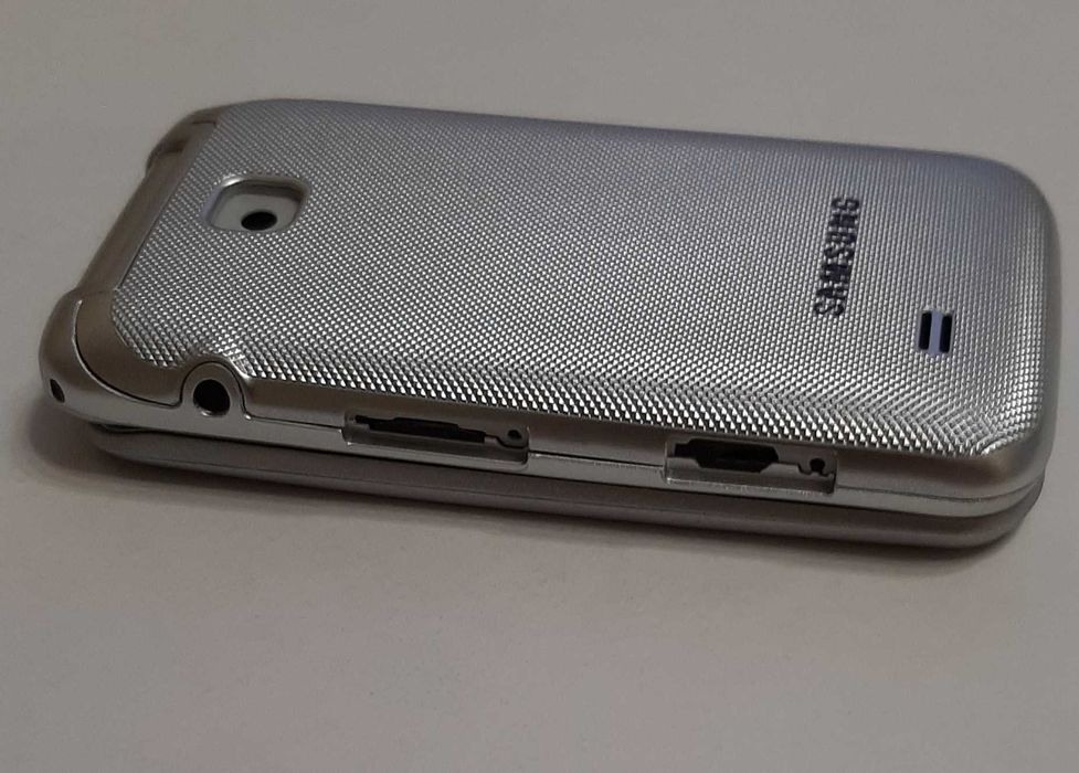 Продам корпус для Samsung C3520 серебряный