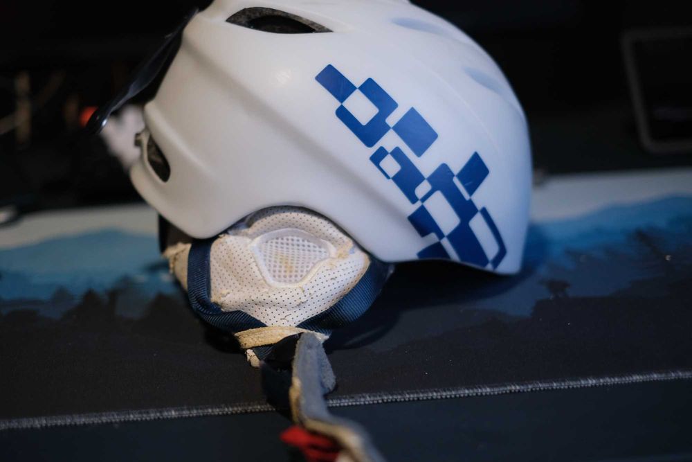 горнолыжный шлем Swans (54-58 см) — Оригинал