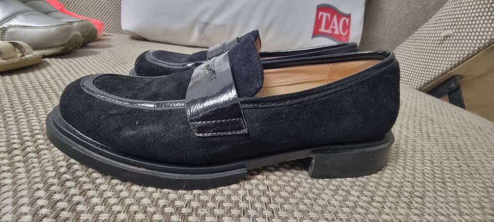 Продам лоферы, новые