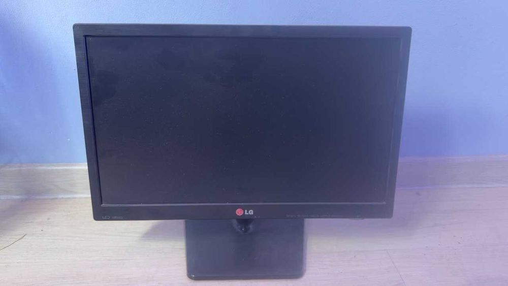 zapchast yoki remont uchun 19"-20" monitorlar