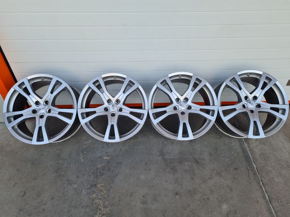 Джанти OZ за VW TOUAREG AMAROC OPEL R20 5x120 ET52 9.5J