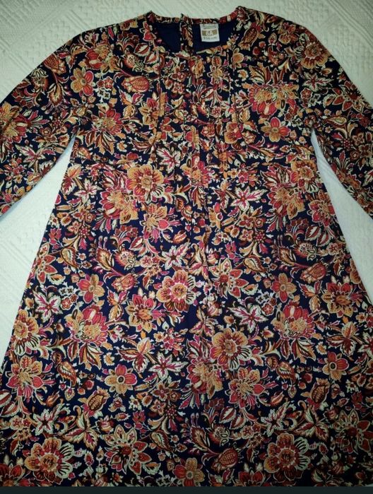 Rochie varsta 6 ani,116 cm purtată o dată ,bleomaren cu flori