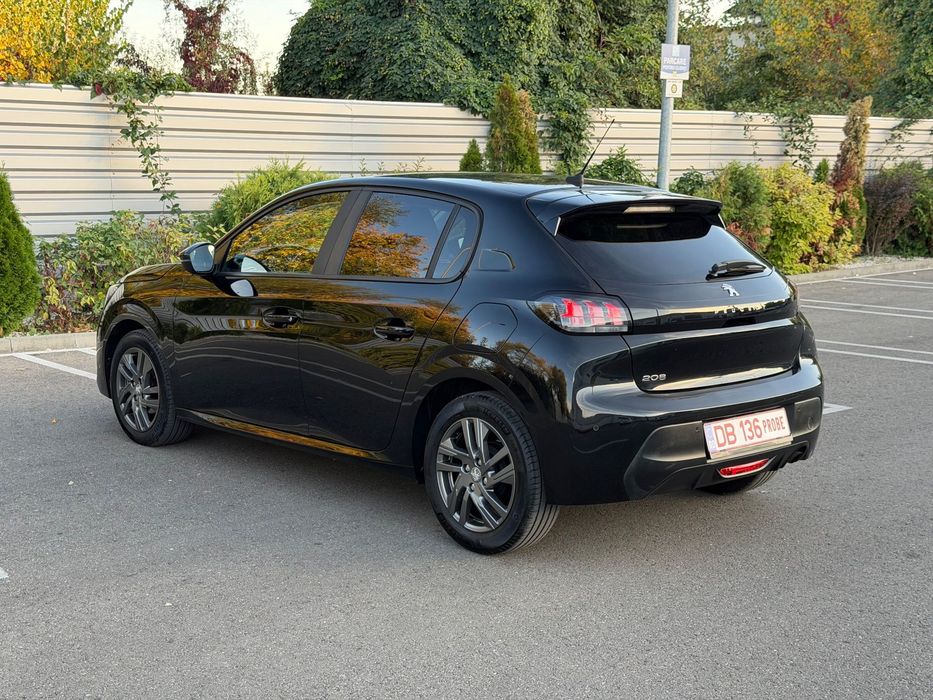 Peugeot 208 2021 benzină, 7.990 € — imagine 5