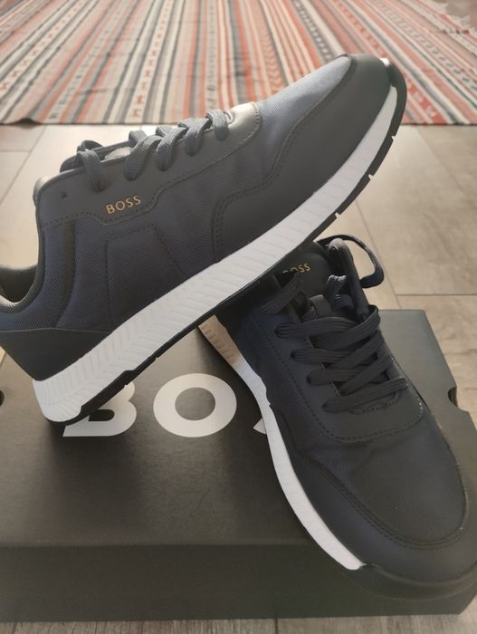 Boss Titanium Runn nipuN