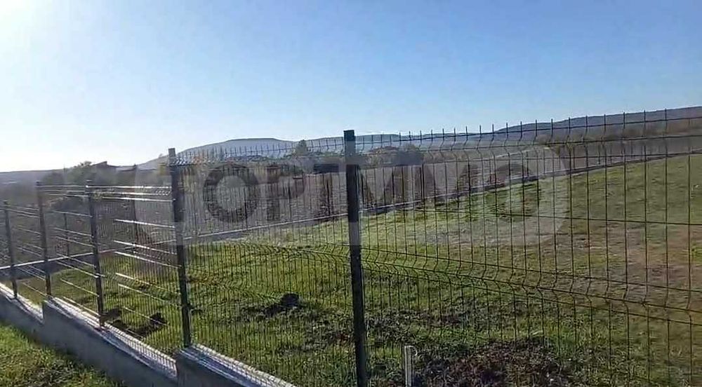 Парцел в регулация с комуникации и морска гледка в с. Рогачево