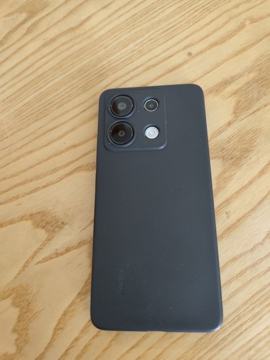 Продавам Xiaomi Redmi Note 13