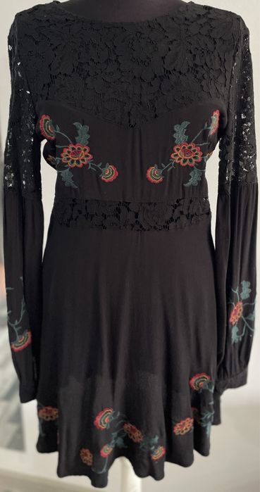 Rochiță nouă cu etichetă