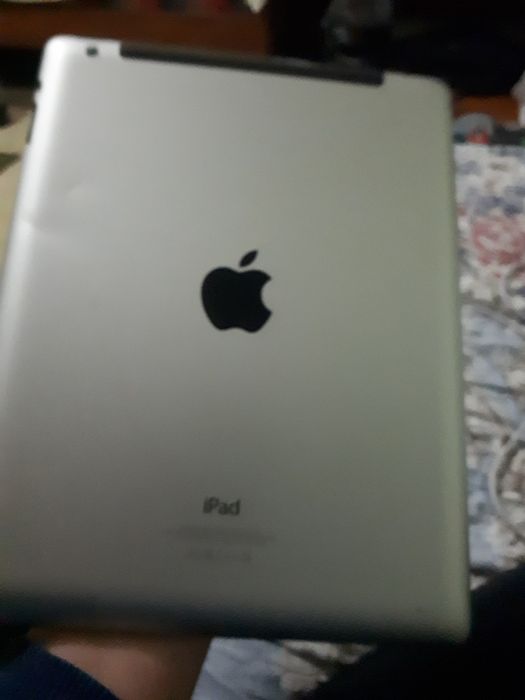 iPad 4 есть торг или обмен на смартфон