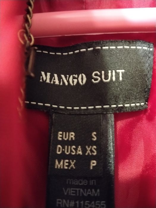 Pardesiu dama Mango
