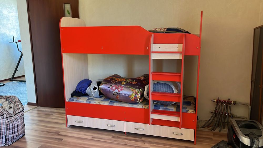 Двух ярусная кровать