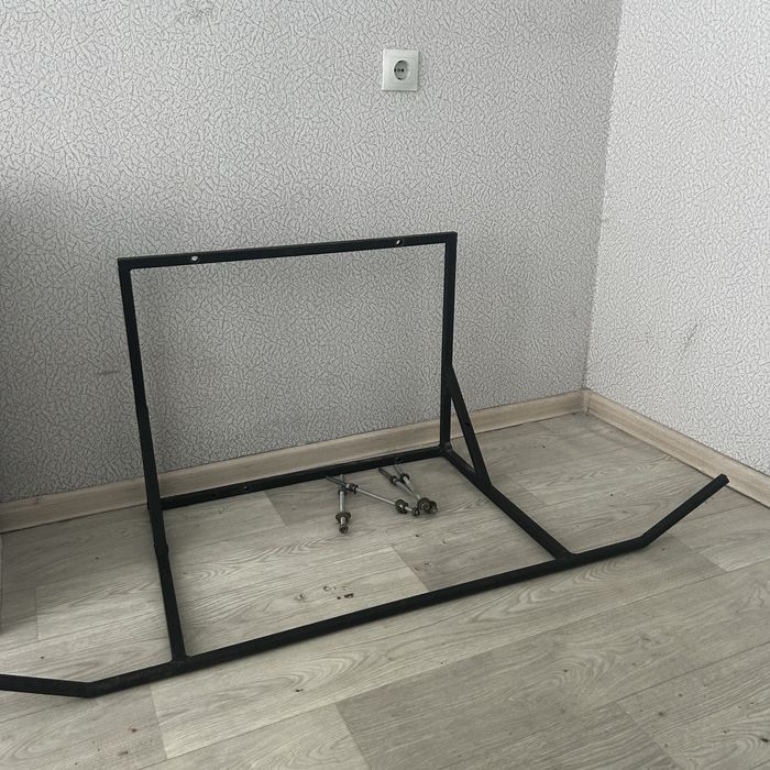 Продам турник с креплением