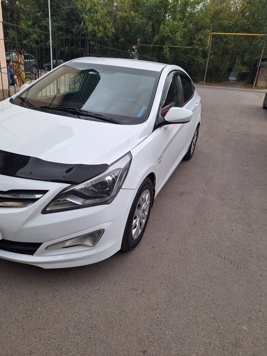 Срочно продам Hyundai Solaris