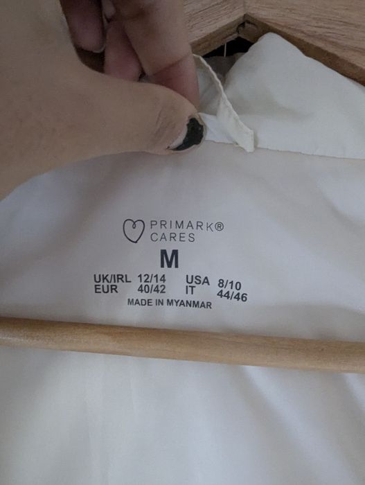 Vestă cu glugă damă, mărimea M/L – nepurtată, stare excelentă