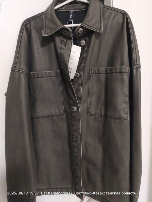 Новый кожаный рубашка