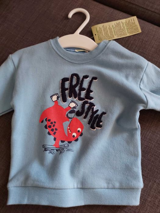 Бебешки пуловер Benetton 68 см.