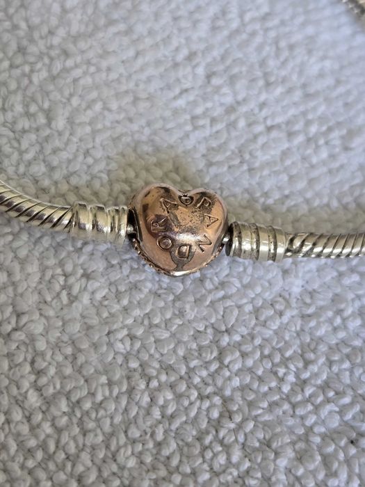 Brățară Pandora Inimă cu Pavé  17 cm