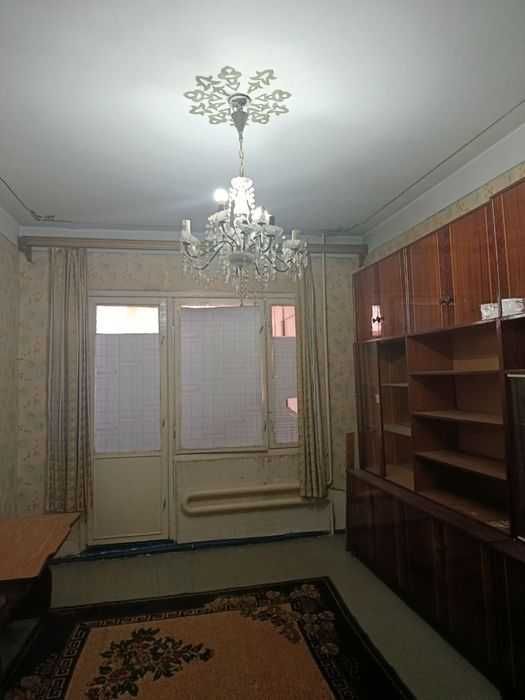 Продам 2 комнатную на сергели 8а