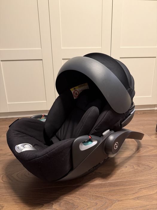 Scoica auto Cloud T i-Size Sepia Black - stare foarte buna