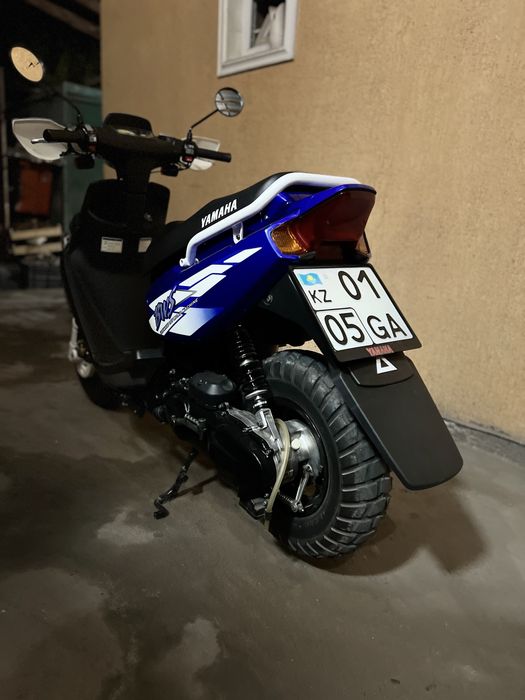 Скутер Yamaha BWs 100 в стоке.