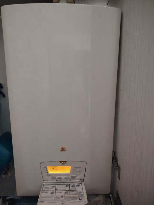 Centrala termica  Saunier Duval 28 kW, kit evacuare inclus