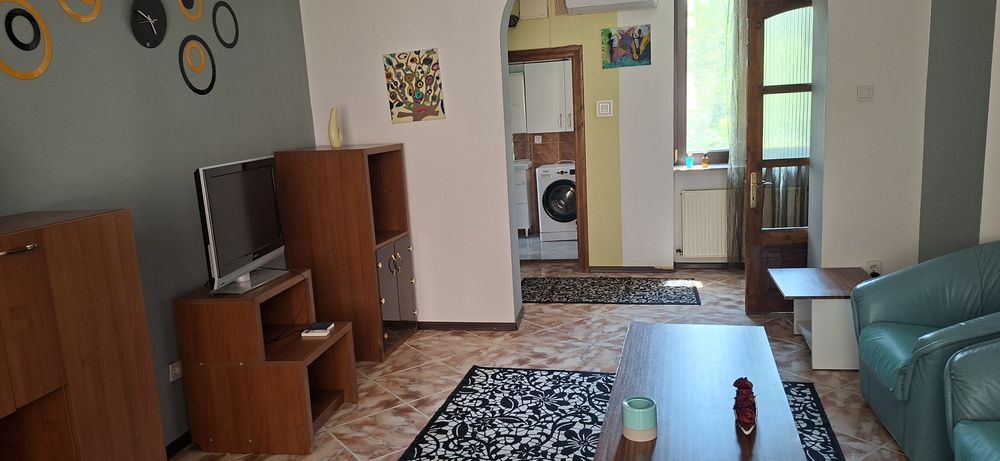 Inchiriez apartament Casa Alba ultracentral 3 cam