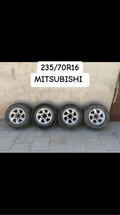 титанка Mitsubisi LEXUS