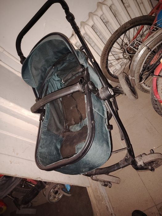 Продам коляску 10000