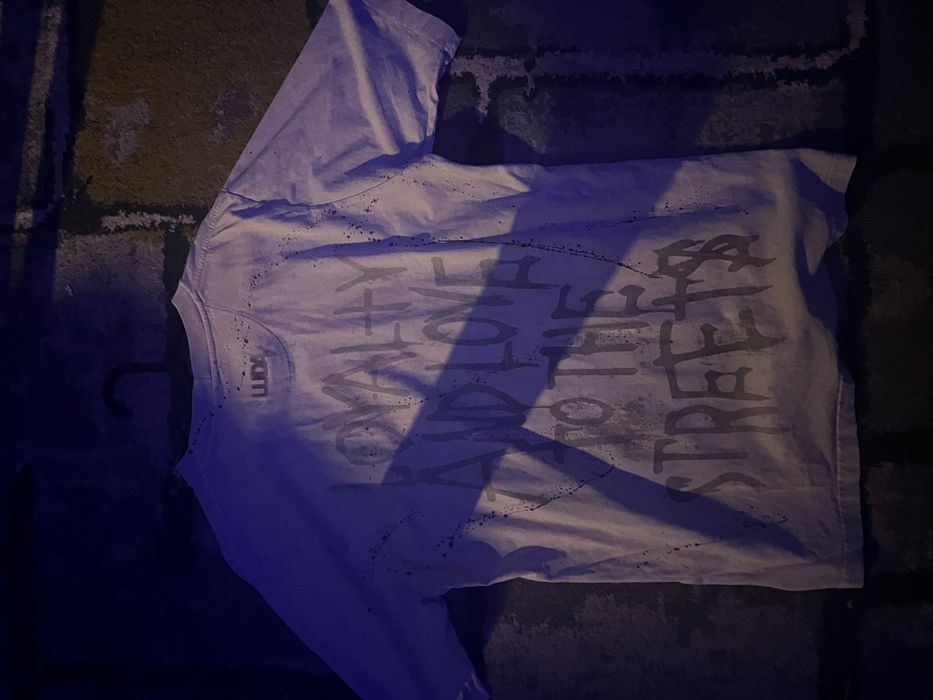 Тениска луда рядка