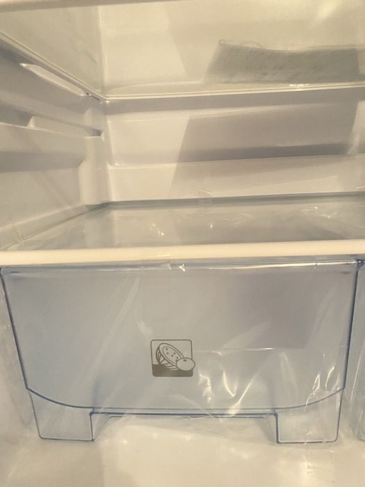 Холодильник новый