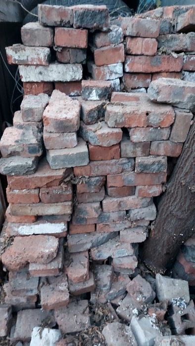 Продам красные кирпичи